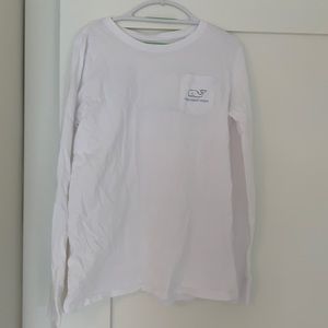 Vineyard vines a long sleeve T-shirt!